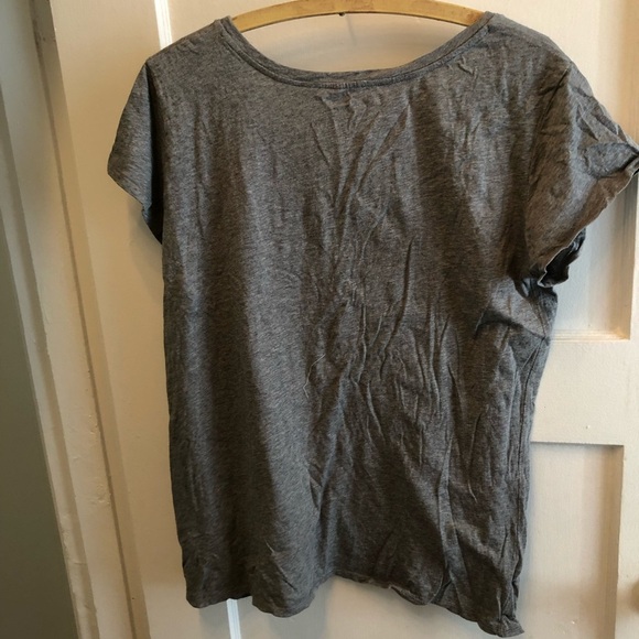 Denver Hayes XL Gray Short Sleeve Relaxed T-Shirt- great to wear with shorts - Picture 6 of 6